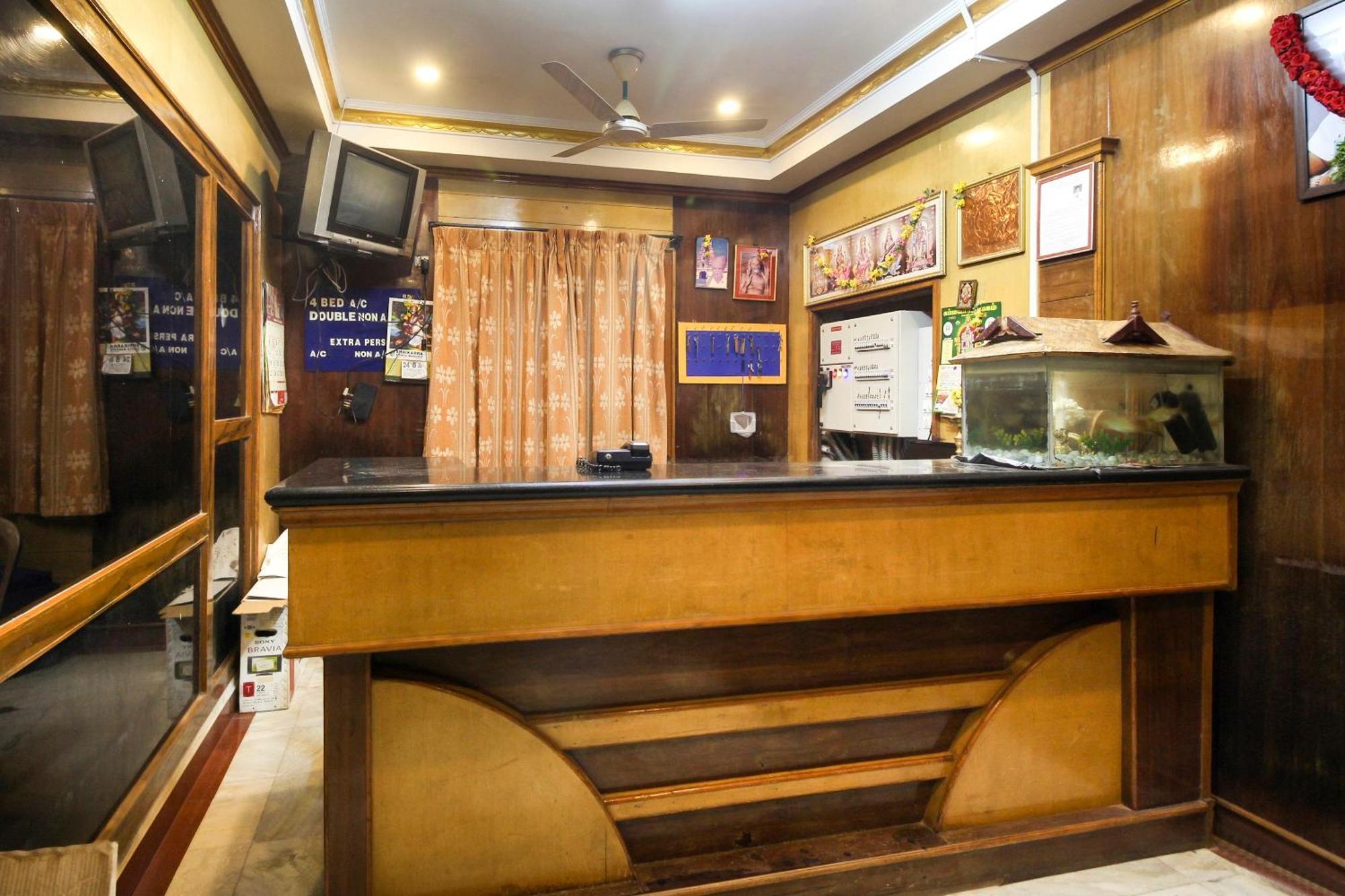 Отель Spot On Jayalakshmi Residency Non Ac Kovilpatti Экстерьер фото