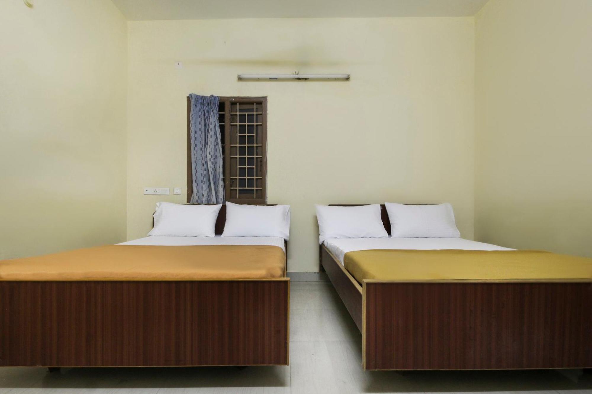 Отель Spot On Jayalakshmi Residency Non Ac Kovilpatti Экстерьер фото